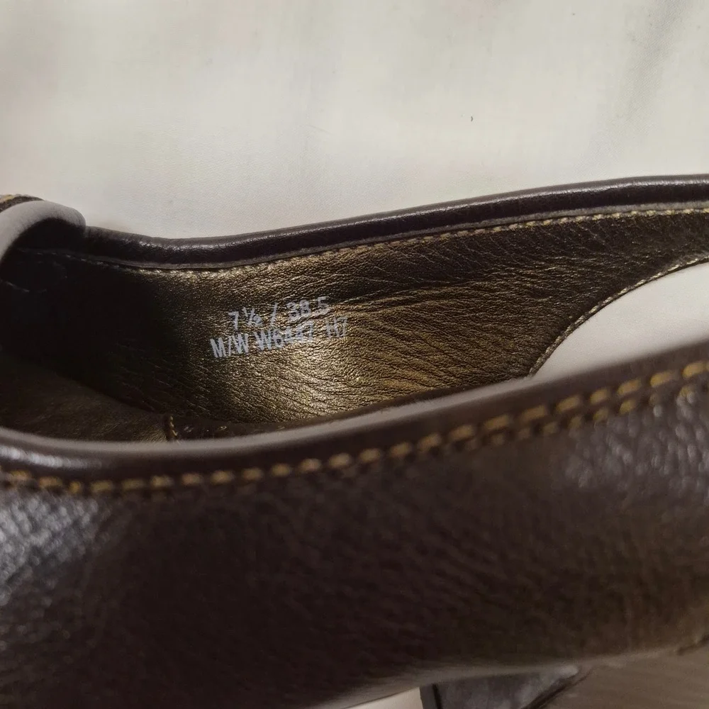 Born Crown Brown Leather Slingback Heels Scalloped Round Toe Block Heel 7.5 38.5